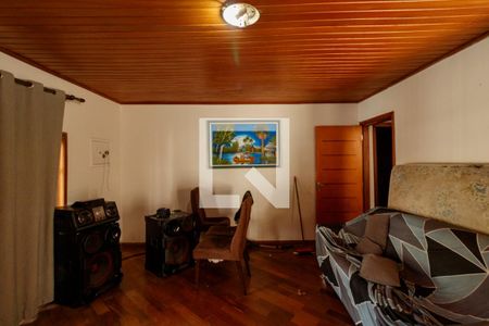 Sala de casa à venda com 3 quartos, 130m² em Vila Irmaos Arnoni, São Paulo