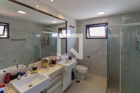 Banheiro da Suíte 1 de casa para alugar com 4 quartos, 580m² em Vila Albertina, São Paulo