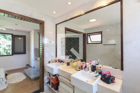 Banheiro da Suíte 1 de casa para alugar com 4 quartos, 580m² em Vila Albertina, São Paulo