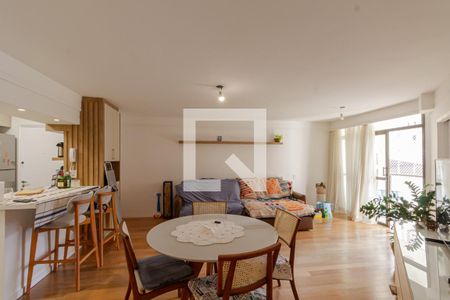 Apartamento à venda com 3 quartos, 95m² em Vila Olímpia, São Paulo