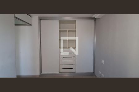 Suíte  de apartamento à venda com 2 quartos, 57m² em Vila Normandia, São Bernardo do Campo