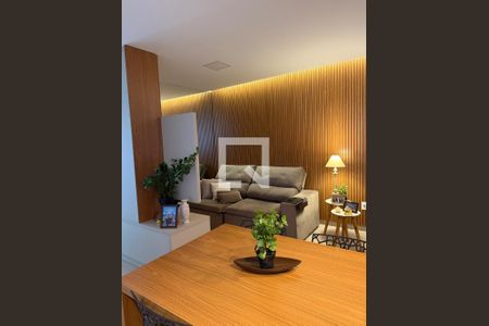 Sala de apartamento para alugar com 2 quartos, 59m² em Santa Mônica, Uberlândia