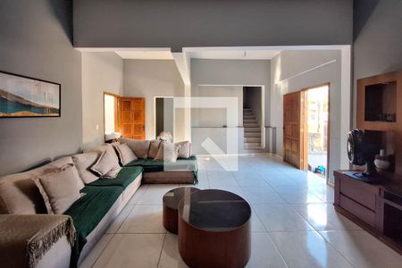 Sala de casa à venda com 3 quartos, 740m² em Badu, Niterói