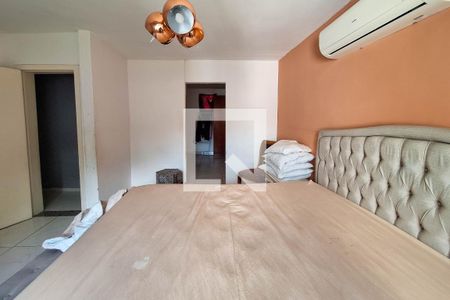 Suíte 1 de casa à venda com 3 quartos, 740m² em Badu, Niterói