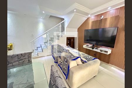 Sala de casa para alugar com 3 quartos, 194m² em Parque Santo Antonio, Guarulhos