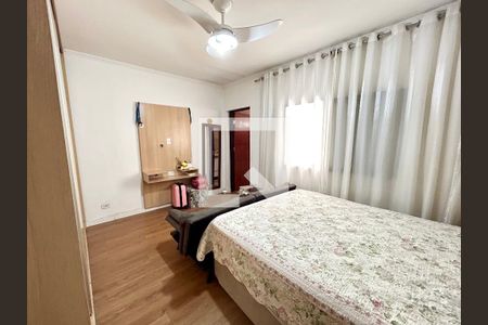 Quarto Suíte de casa para alugar com 3 quartos, 194m² em Parque Santo Antonio, Guarulhos