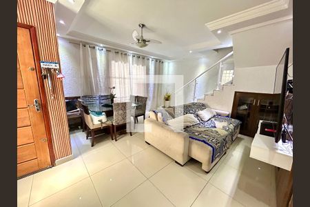 Sala de casa para alugar com 3 quartos, 194m² em Parque Santo Antonio, Guarulhos