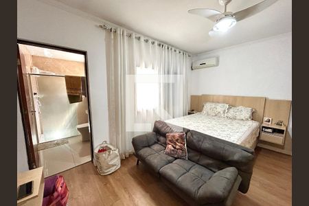 Quarto Suíte de casa para alugar com 3 quartos, 194m² em Parque Santo Antonio, Guarulhos