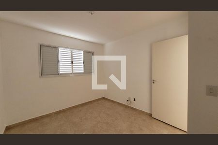 Quarto 01 de apartamento para alugar com 2 quartos, 57m² em Jardim Aracare, Itaquaquecetuba