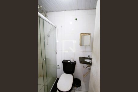 Banheiro 1 de casa à venda com 4 quartos, 350m² em Cidade Industrial, Belo Horizonte