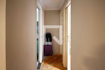 Corredor de apartamento à venda com 3 quartos, 65m² em Vila Ema, São Paulo