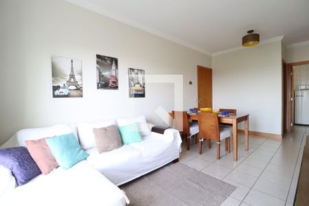 Sala de apartamento para alugar com 2 quartos, 80m² em Centro, Uberlândia