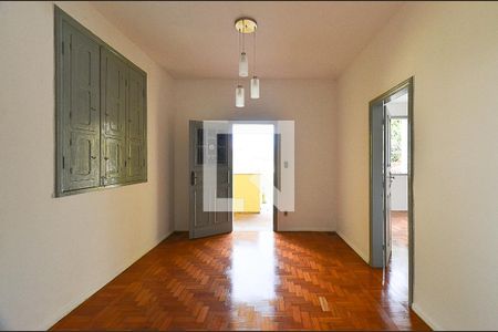 Sala de Estar de casa para alugar com 3 quartos, 160m² em Sagrada Família, Belo Horizonte