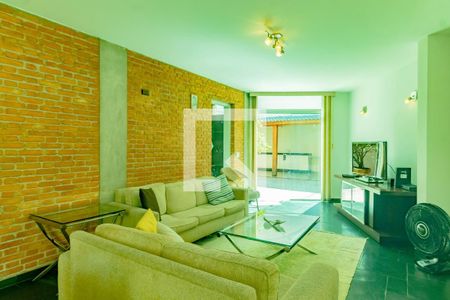 Casa à venda com 3 quartos, 400m² em Vila Alexandria, São Paulo