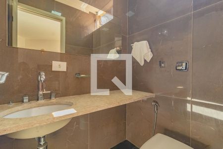 Casa à venda com 3 quartos, 400m² em Vila Alexandria, São Paulo