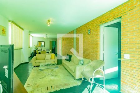 Casa à venda com 3 quartos, 400m² em Vila Alexandria, São Paulo