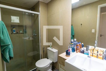 Banheiro de apartamento à venda com 1 quarto, 118m² em Vila Guarani (zona Sul), São Paulo
