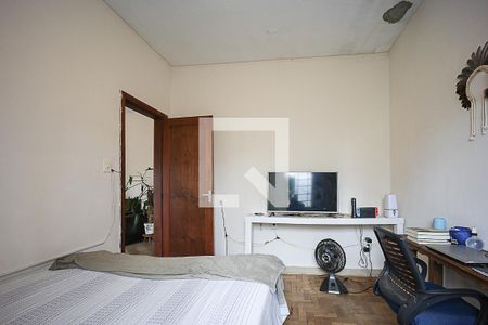 Quarto 1 de casa à venda com 3 quartos, 300m² em Sagrada Família, Belo Horizonte