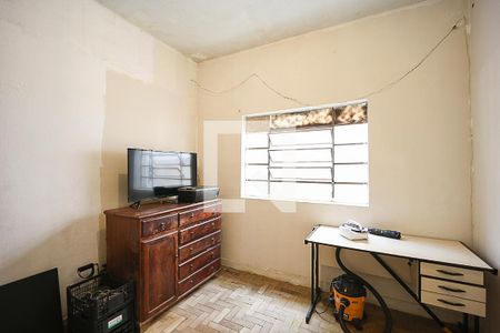 Quarto 2 de casa à venda com 3 quartos, 300m² em Sagrada Família, Belo Horizonte