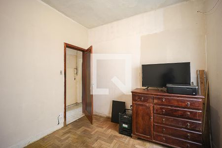 Quarto 2 de casa à venda com 3 quartos, 300m² em Sagrada Família, Belo Horizonte