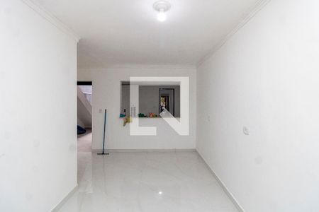 Sala/Cozinha de casa para alugar com 2 quartos, 70m² em Jardim Guanca, São Paulo