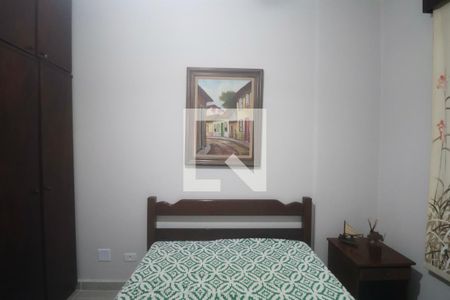 Suíte de apartamento para alugar com 2 quartos, 63m² em Jardim Las Palmas, Guarujá