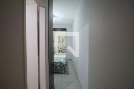 Suíte de apartamento para alugar com 2 quartos, 63m² em Jardim Las Palmas, Guarujá