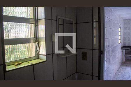 Banheiro de casa para alugar com 2 quartos, 35m² em Bocaina, Ribeirão Pires