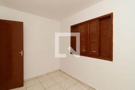 Quarto de casa à venda com 3 quartos, 117m² em Parque Edu Chaves, São Paulo