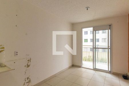 Sala/Cozinha e Área de Serviço de apartamento para alugar com 2 quartos, 36m² em Guaiauna, São Paulo