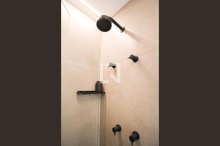 Banheiro de kitnet/studio para alugar com 1 quarto, 43m² em Vila Olímpia, São Paulo