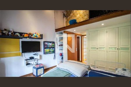 Casa à venda com 4 quartos, 507m² em Bela Aliança, São Paulo