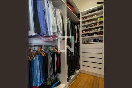 Casa à venda com 4 quartos, 507m² em Bela Aliança, São Paulo