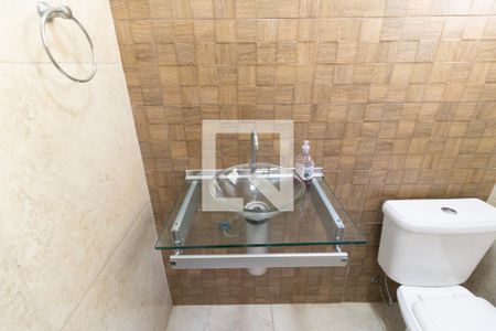 Lavabo de casa à venda com 3 quartos, 200m² em Jardim da Saúde, São Paulo