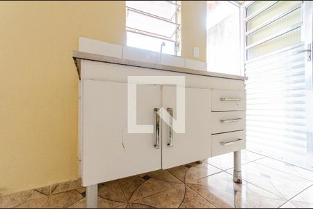 Quarto / Cozinha de kitnet/studio para alugar com 1 quarto, 30m² em Parque Sao Luis, São Paulo