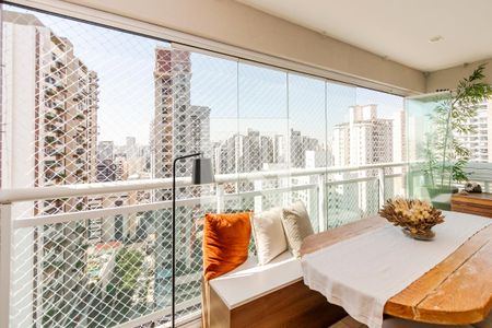 Varanda de apartamento à venda com 2 quartos, 73m² em Jardim das Acacias, São Paulo
