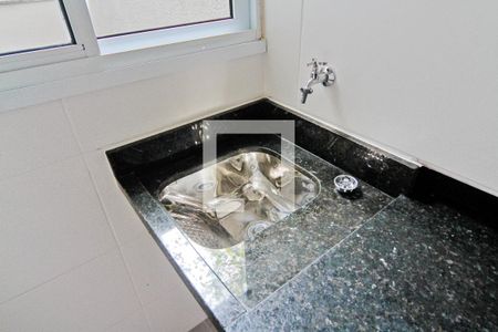 Cozinha e Área de Serviço de apartamento à venda com 2 quartos, 44m² em Casa Verde Média, São Paulo