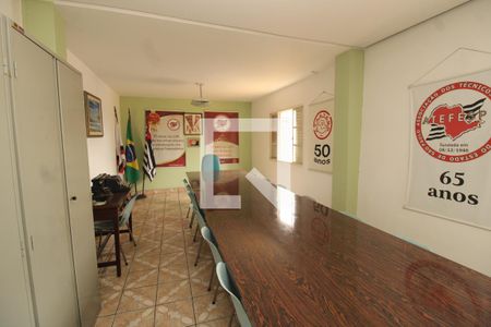 Sala 3 de casa à venda com 4 quartos, 235m² em Cambuci, São Paulo