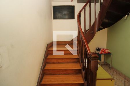 Escada de casa à venda com 4 quartos, 235m² em Cambuci, São Paulo