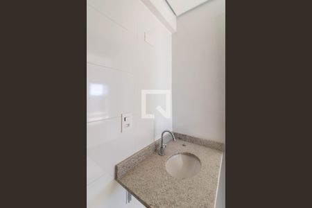 Banheiro de apartamento à venda com 1 quarto, 47m² em Picanço, Guarulhos