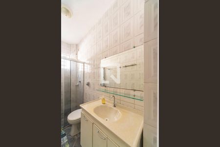 Banheiro de casa à venda com 2 quartos, 69m² em Vila Junqueira, Santo André