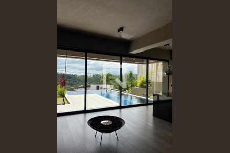 Sala de casa de condomínio à venda com 5 quartos, 615m² em Alphaville, Santana de Parnaíba