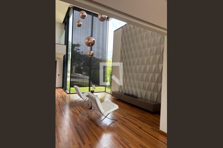 Sala de casa de condomínio à venda com 5 quartos, 615m² em Alphaville, Santana de Parnaíba