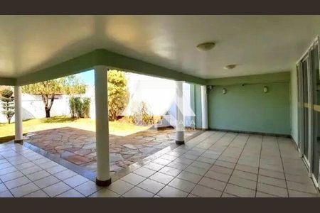 Casa à venda com 4 quartos, 305m² em São Bento, Belo Horizonte