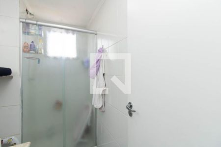 Banheiro  de apartamento para alugar com 2 quartos, 50m² em Parque Edu Chaves, São Paulo