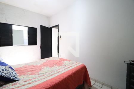 Quarto 1 de casa para alugar com 2 quartos, 360m² em Saraiva, Uberlândia
