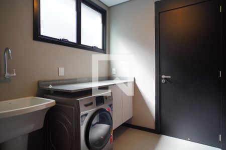 Lavadeira  de kitnet/studio para alugar com 1 quarto, 30m² em Rio Branco, Porto Alegre