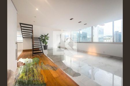 Apartamento à venda com 4 quartos, 275m² em Funcionários, Belo Horizonte