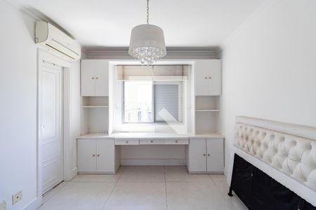 Apartamento para alugar com 3 quartos, 158m² em Vila Suzana, São Paulo