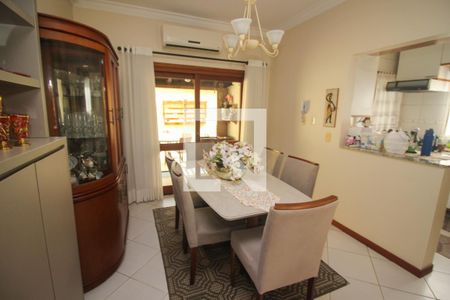 Sala de Jantar de casa de condomínio à venda com 3 quartos, 186m² em Cavalhada, Porto Alegre